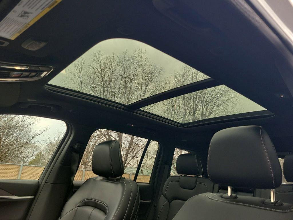 new 2026 Jeep Grand Cherokee car, priced at $49,223