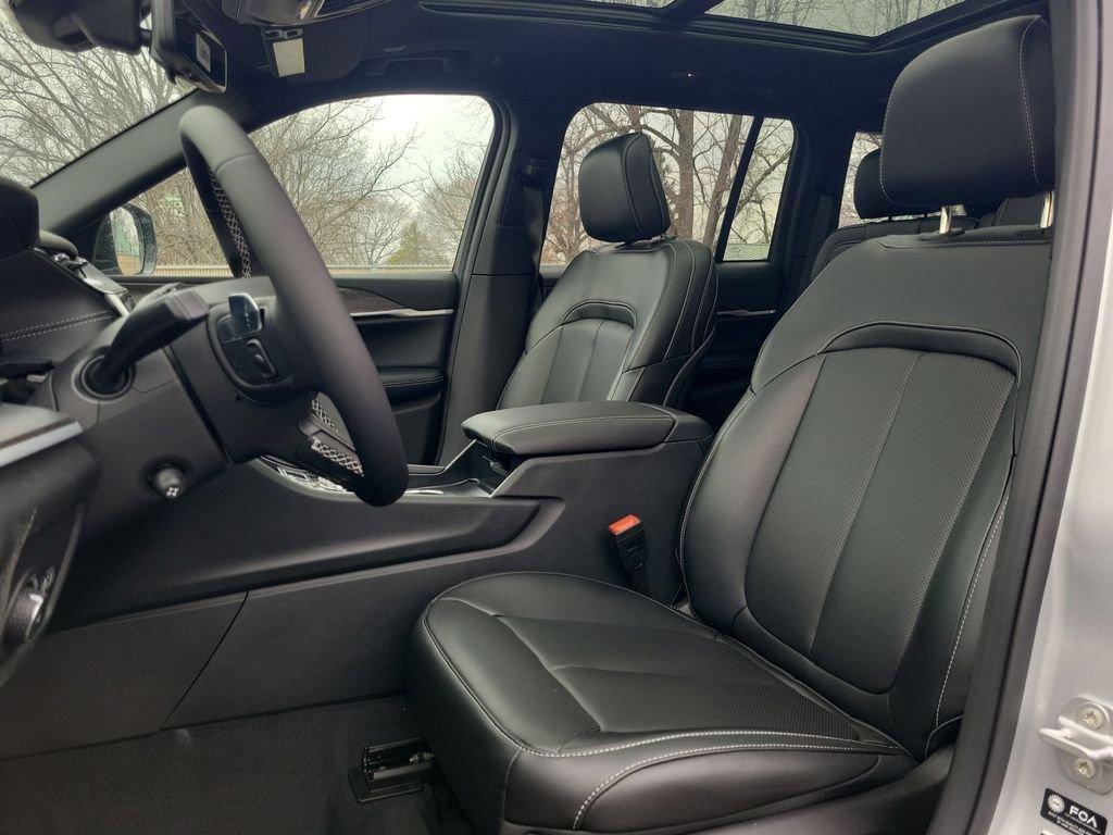 new 2026 Jeep Grand Cherokee car, priced at $49,223