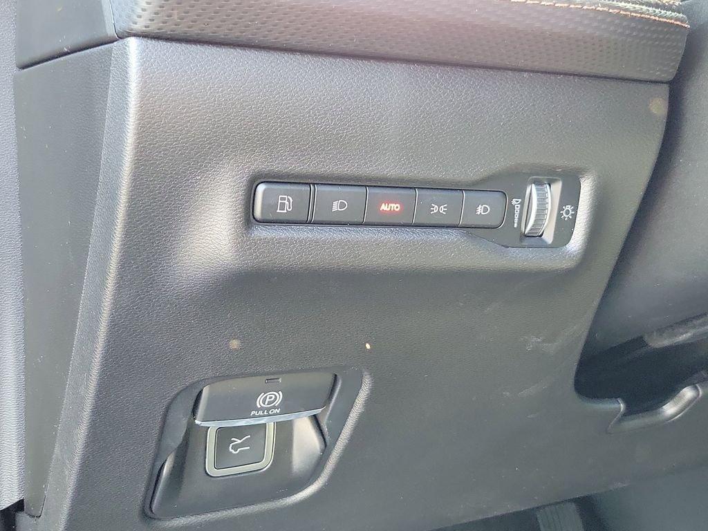 new 2026 Jeep Cherokee car, priced at $42,843