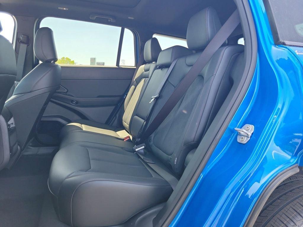 new 2026 Jeep Cherokee car, priced at $42,843