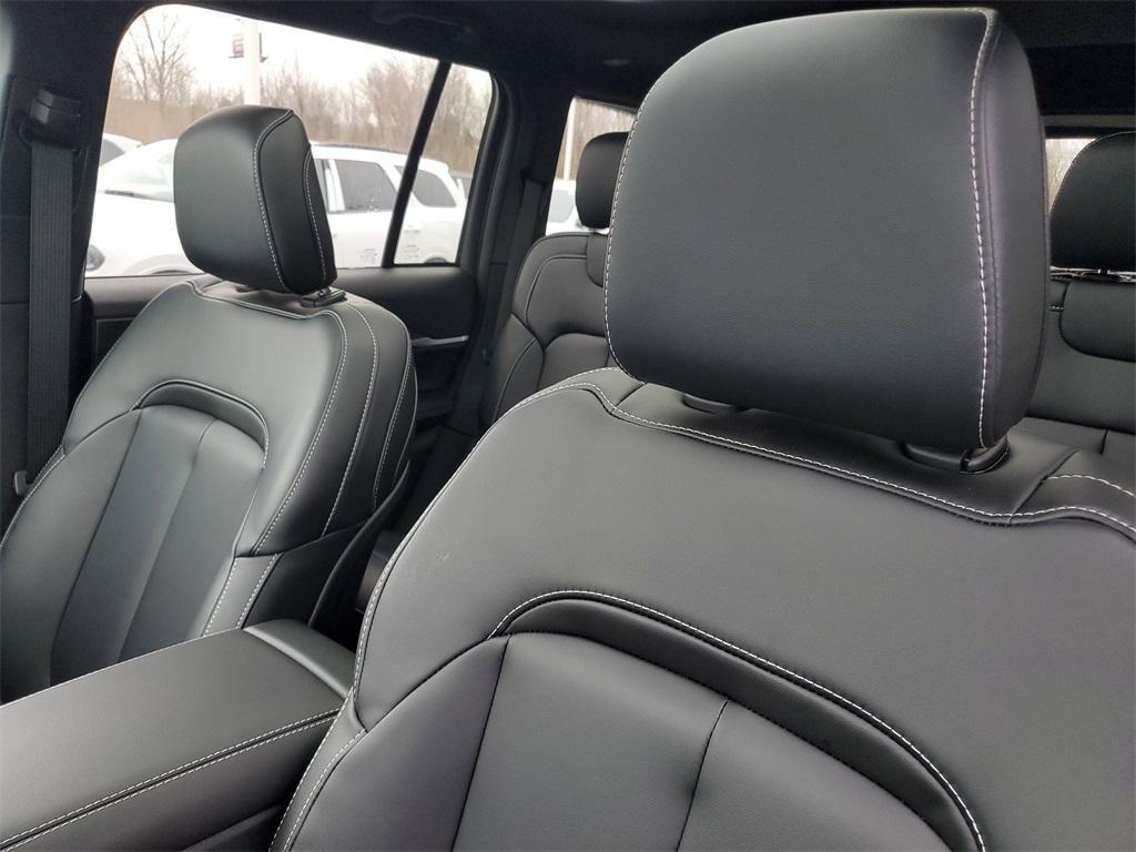 new 2025 Jeep Grand Cherokee car, priced at $49,890