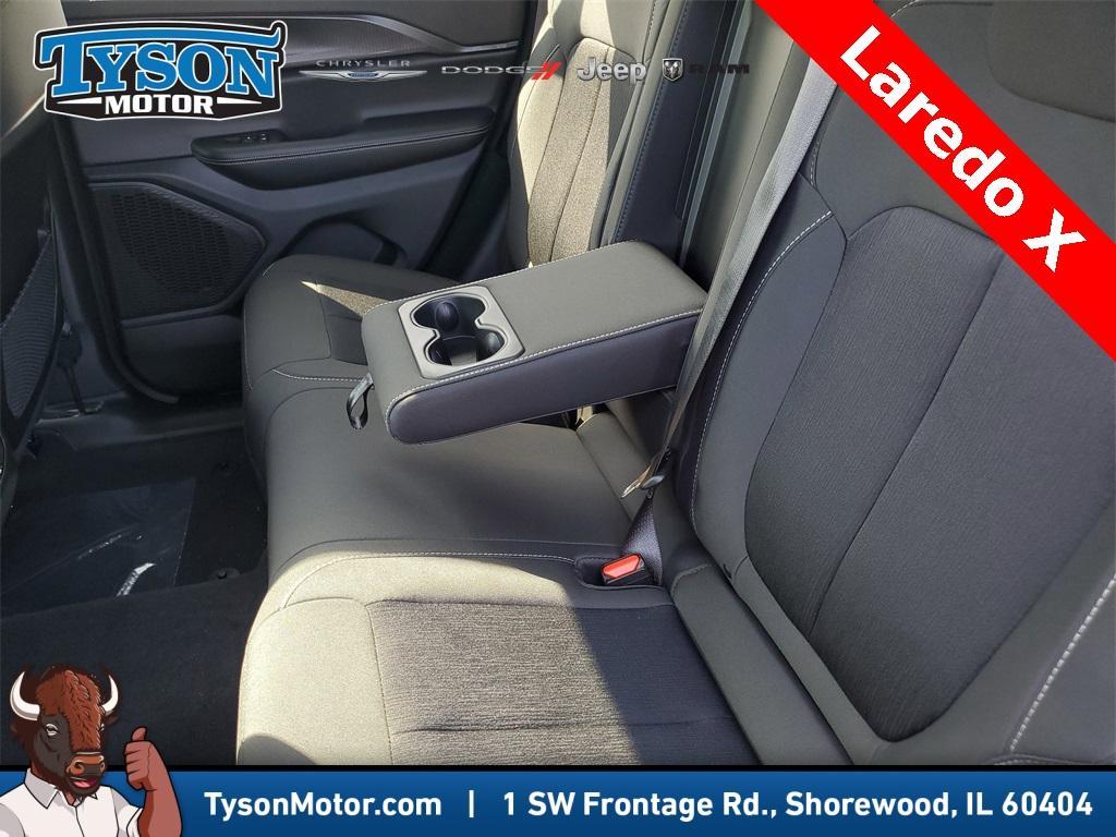 new 2025 Jeep Grand Cherokee car, priced at $28,764