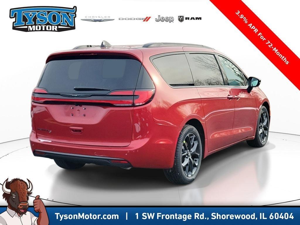 new 2026 Chrysler Pacifica car, priced at $45,898