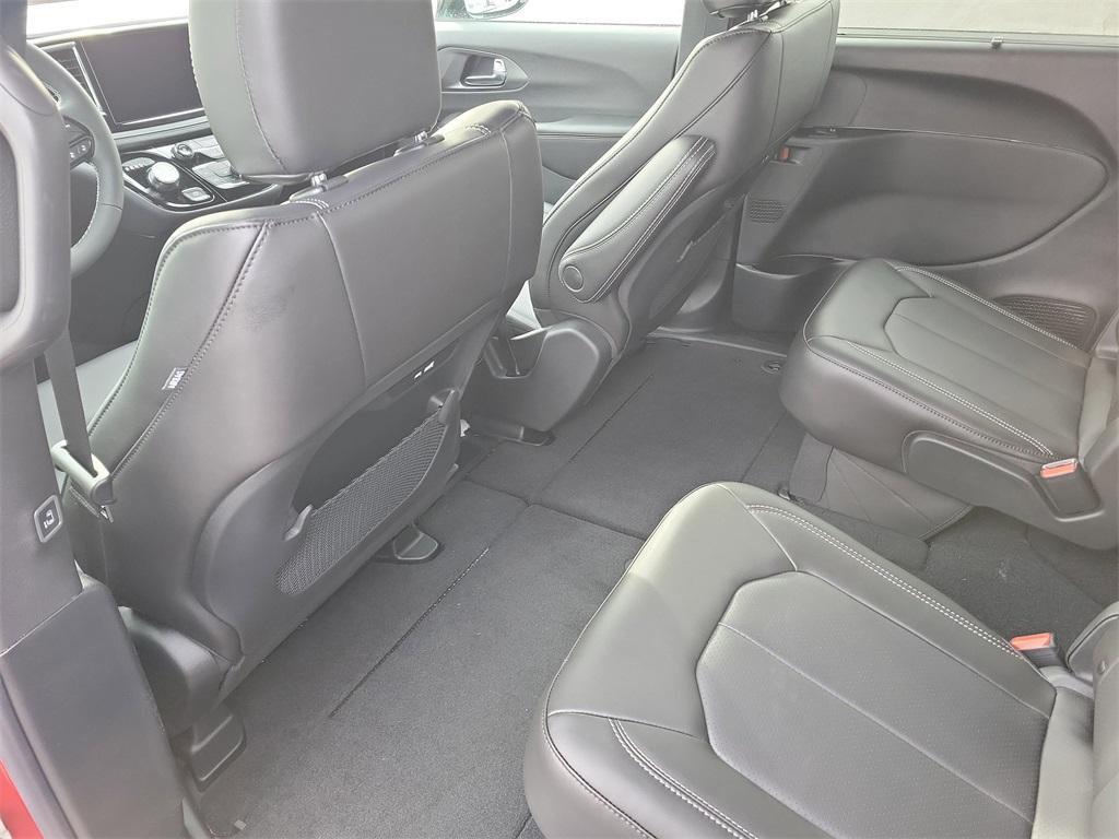new 2026 Chrysler Pacifica car, priced at $46,175