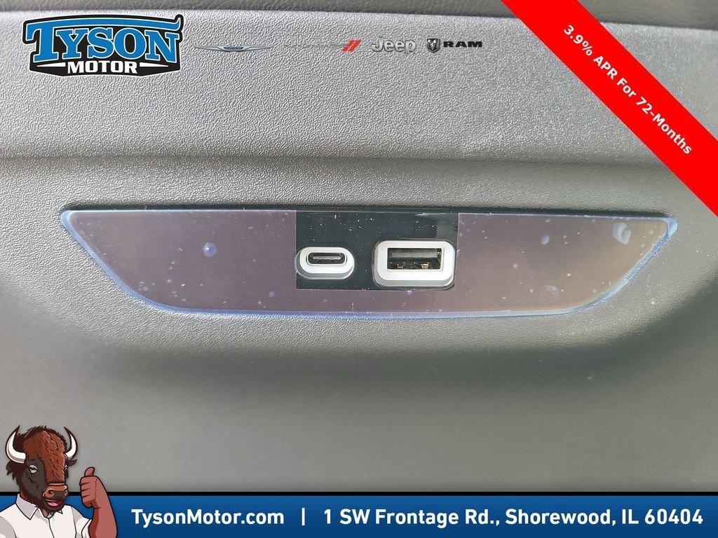 new 2026 Chrysler Pacifica car, priced at $45,898