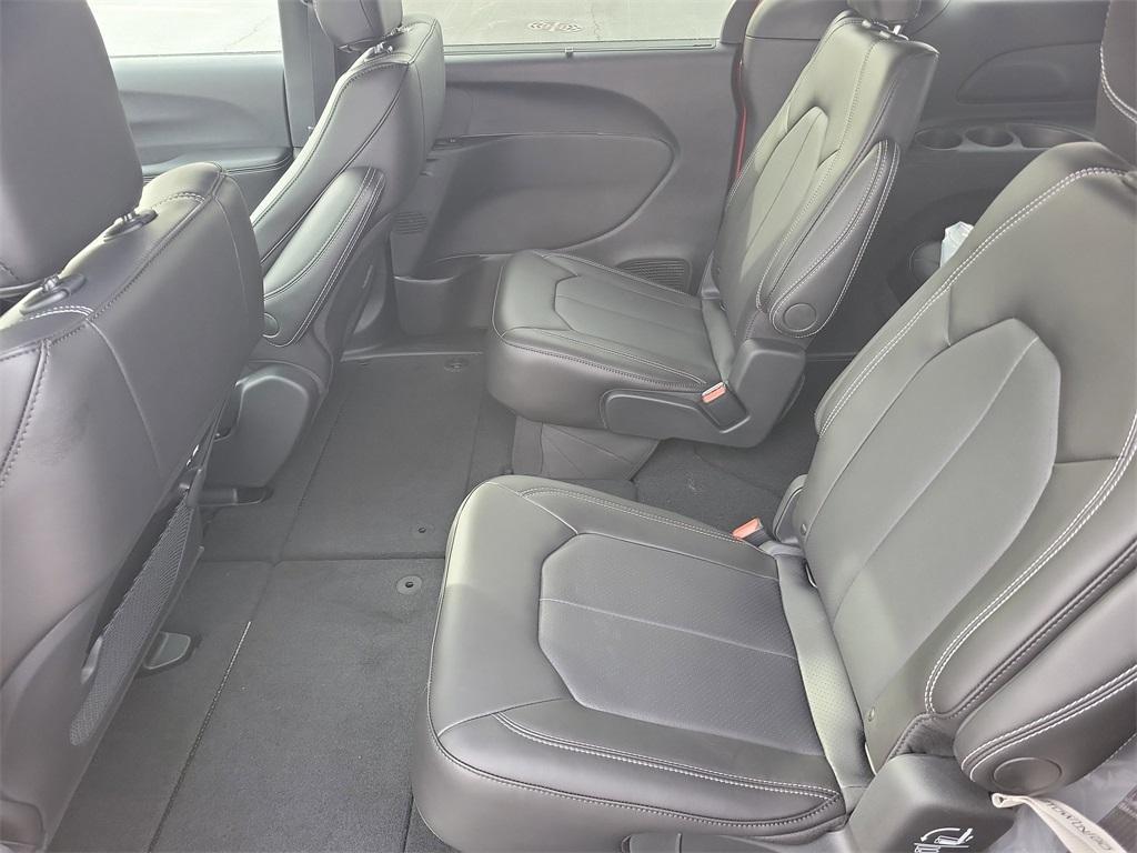 new 2026 Chrysler Pacifica car, priced at $46,175