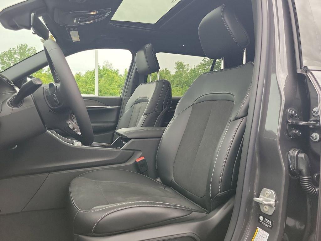 new 2026 Jeep Grand Cherokee L car, priced at $48,358