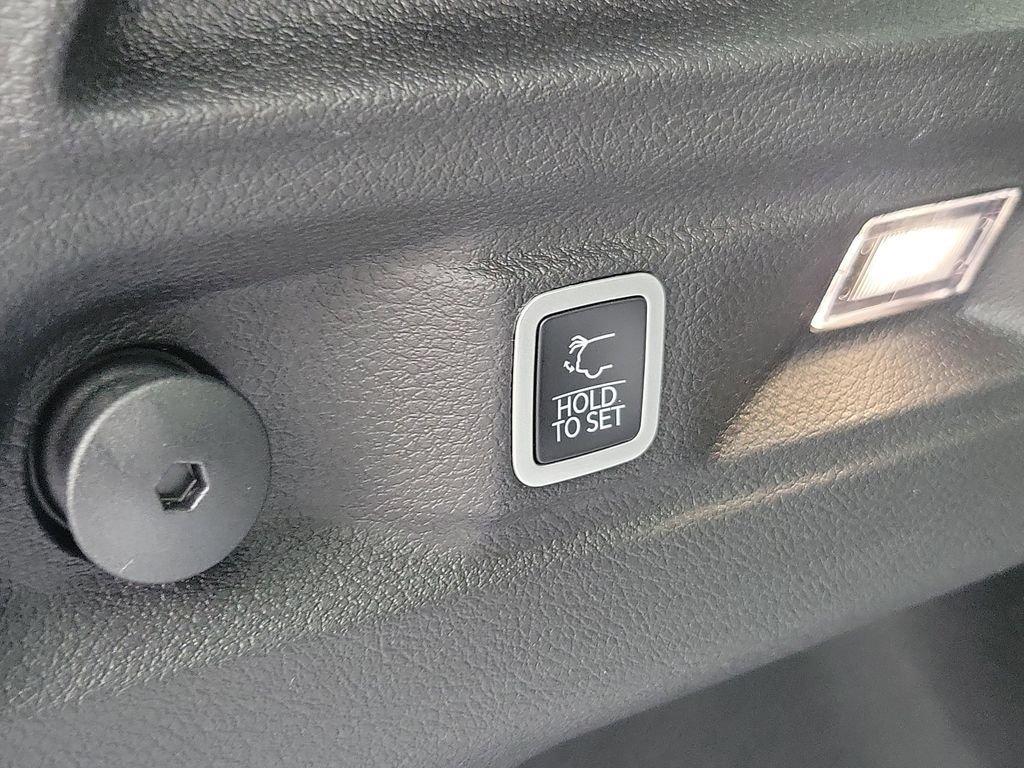 new 2026 Jeep Grand Cherokee L car, priced at $48,358