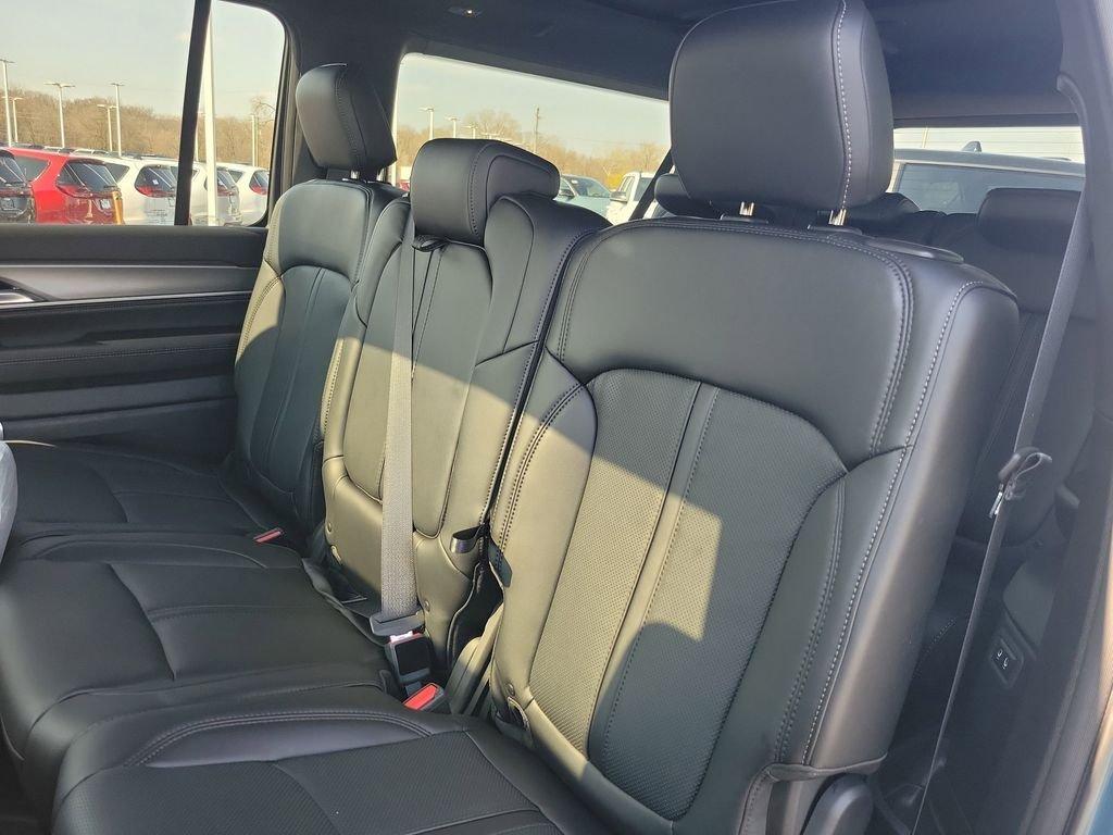 new 2026 Jeep Grand Wagoneer L car, priced at $78,280