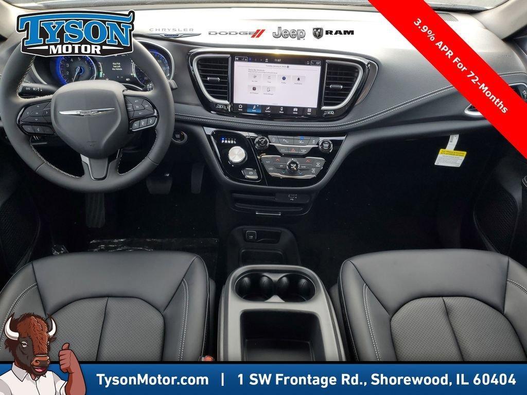 new 2026 Chrysler Pacifica car, priced at $45,091