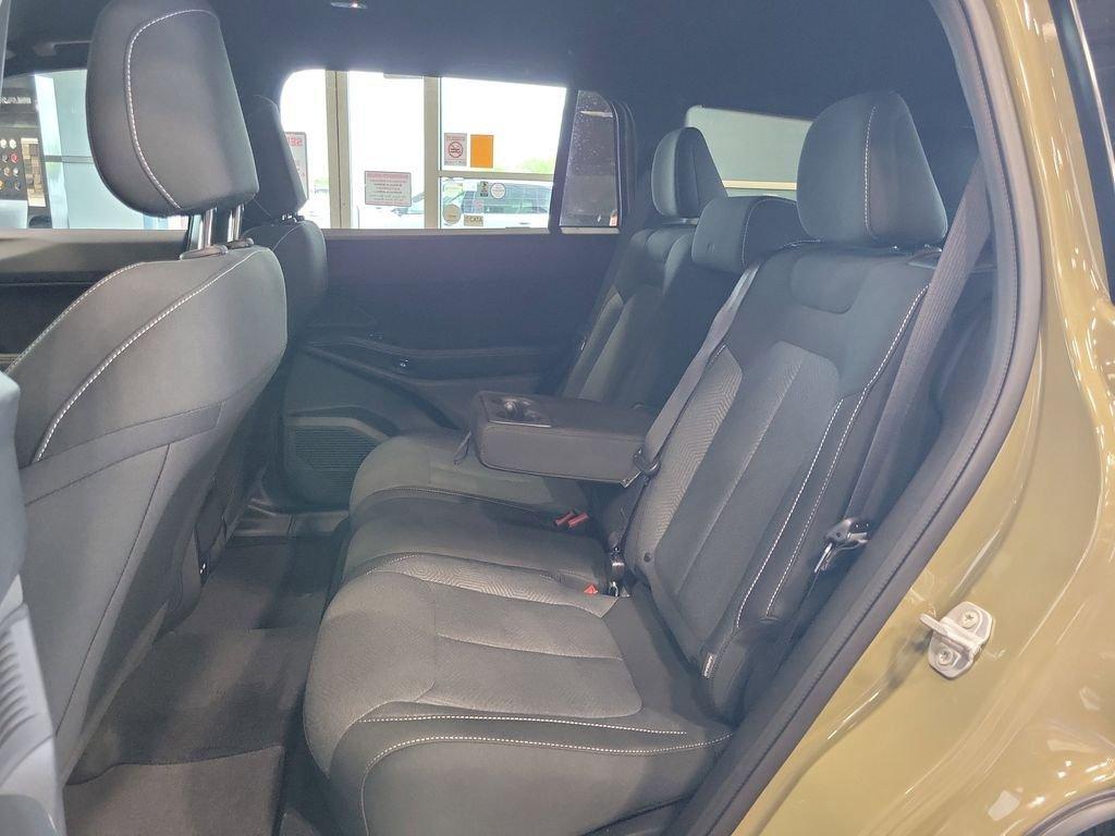 new 2026 Jeep Cherokee car, priced at $35,998