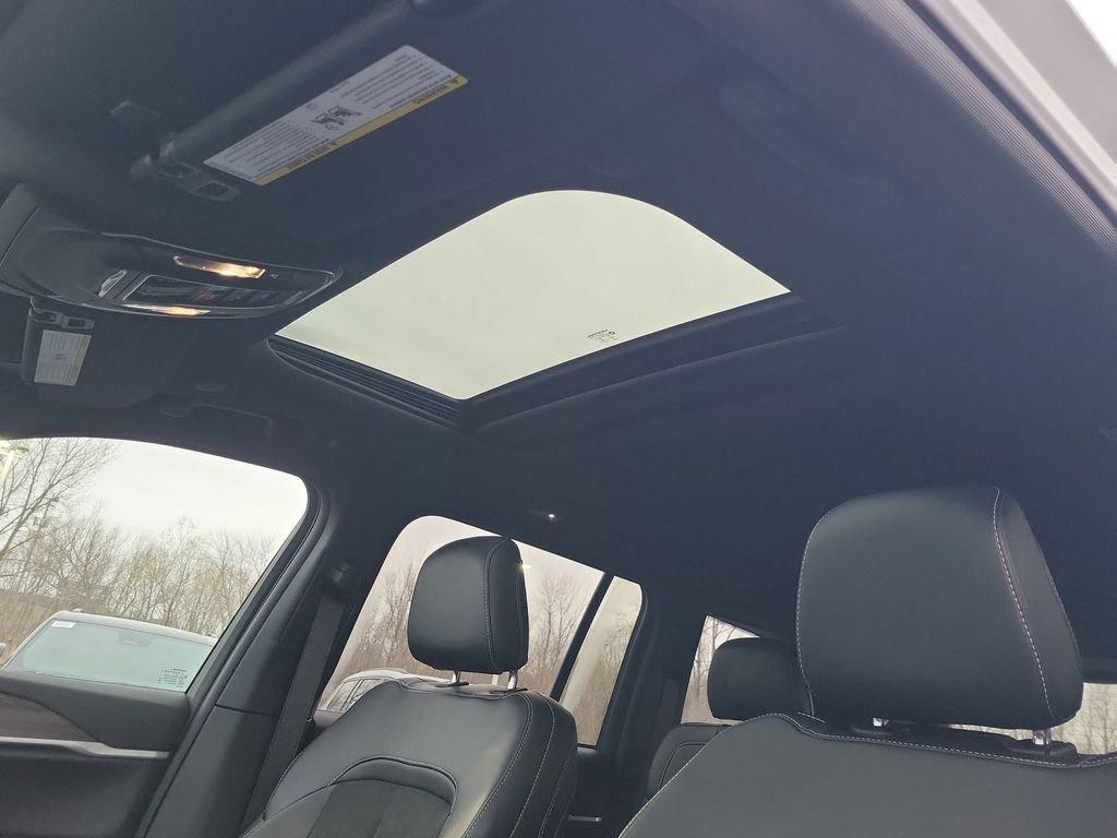 new 2026 Jeep Grand Cherokee car, priced at $43,747