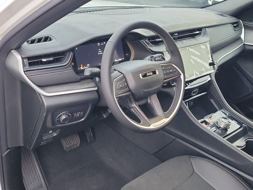 new 2026 Jeep Grand Cherokee car, priced at $43,747