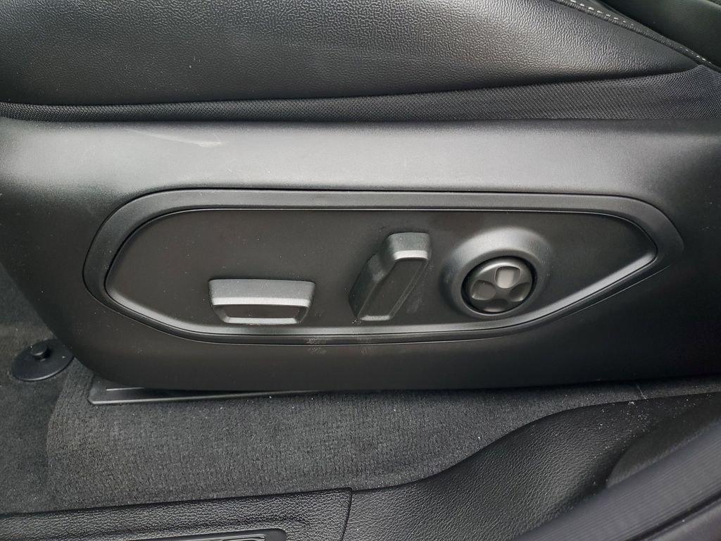 new 2026 Jeep Grand Cherokee car, priced at $43,747