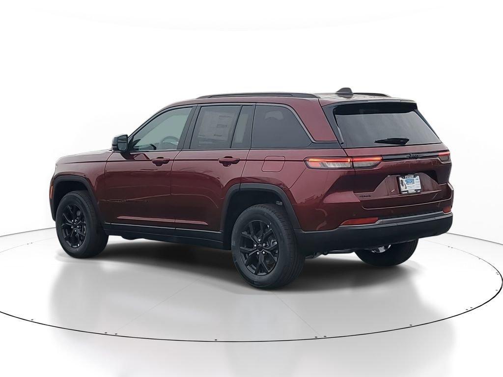 new 2026 Jeep Grand Cherokee car, priced at $43,747