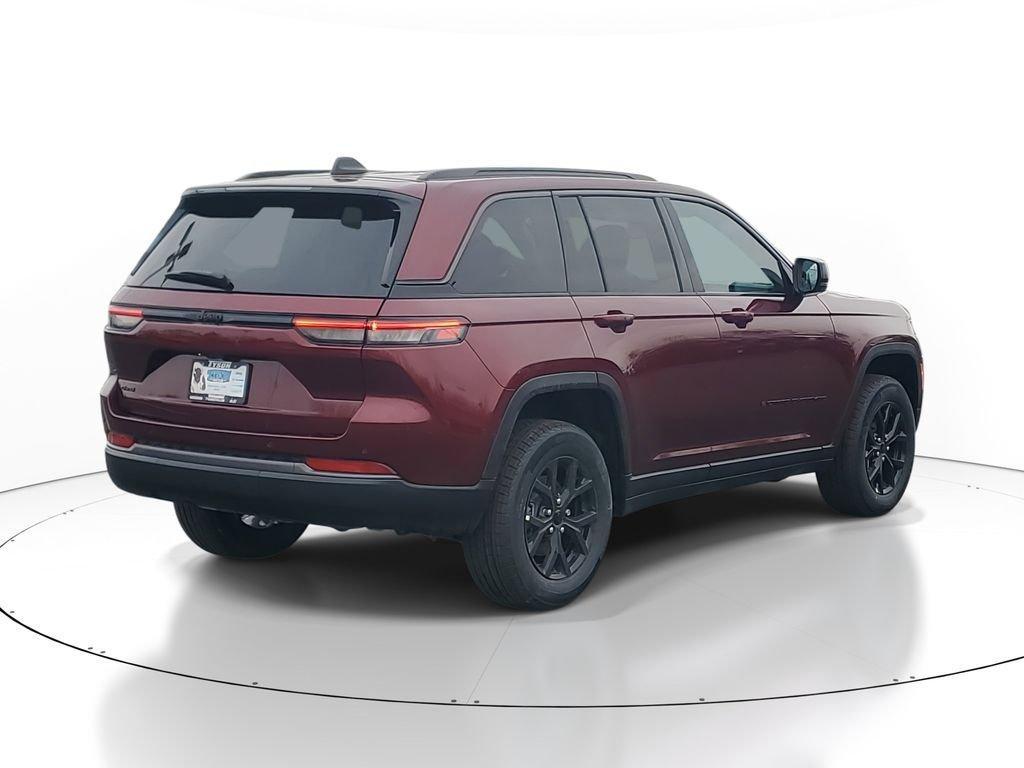 new 2026 Jeep Grand Cherokee car, priced at $43,747