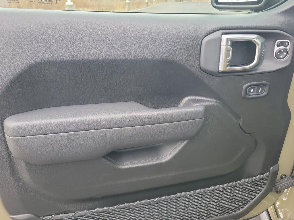 new 2026 Jeep Gladiator car, priced at $55,533