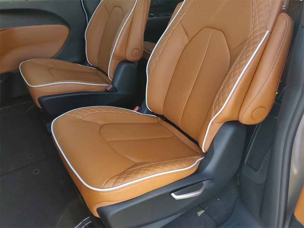 new 2026 Chrysler Pacifica car, priced at $51,585