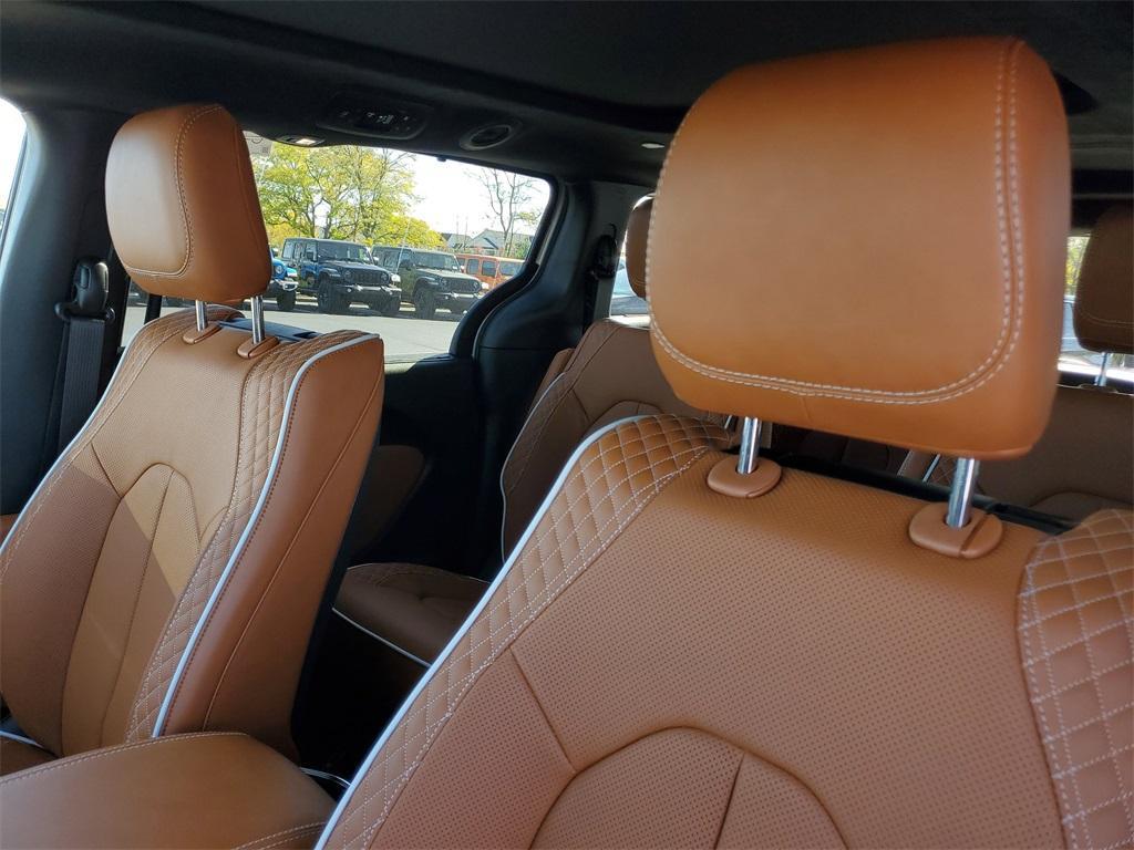 new 2026 Chrysler Pacifica car, priced at $51,585