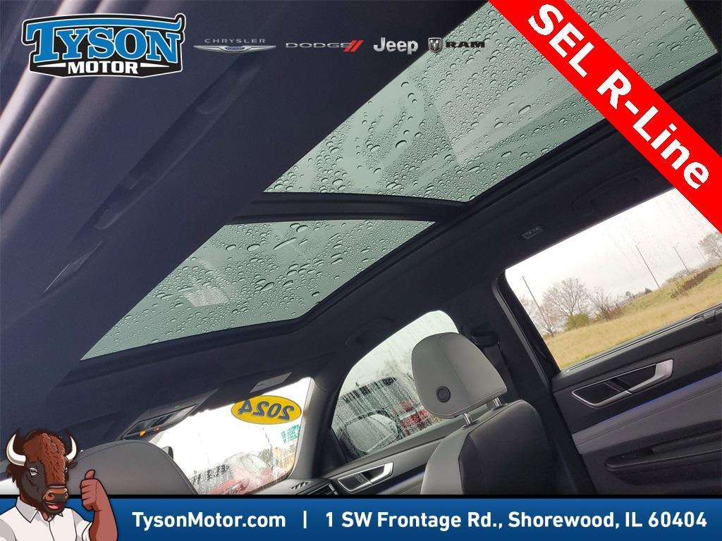 used 2024 Volkswagen Atlas Cross Sport car, priced at $35,978