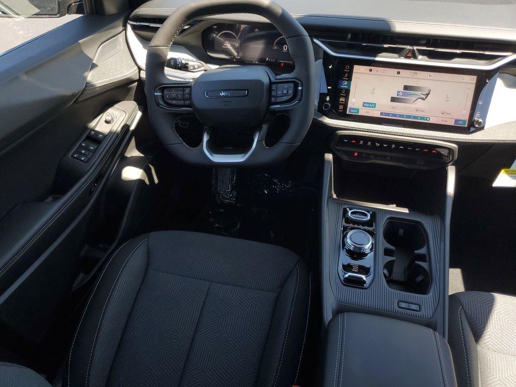 new 2026 Jeep Cherokee car, priced at $36,819