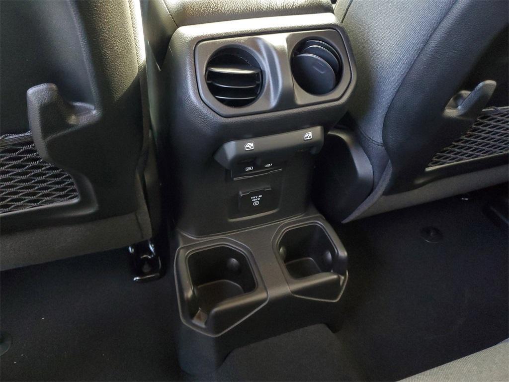 new 2026 Jeep Gladiator car, priced at $62,281