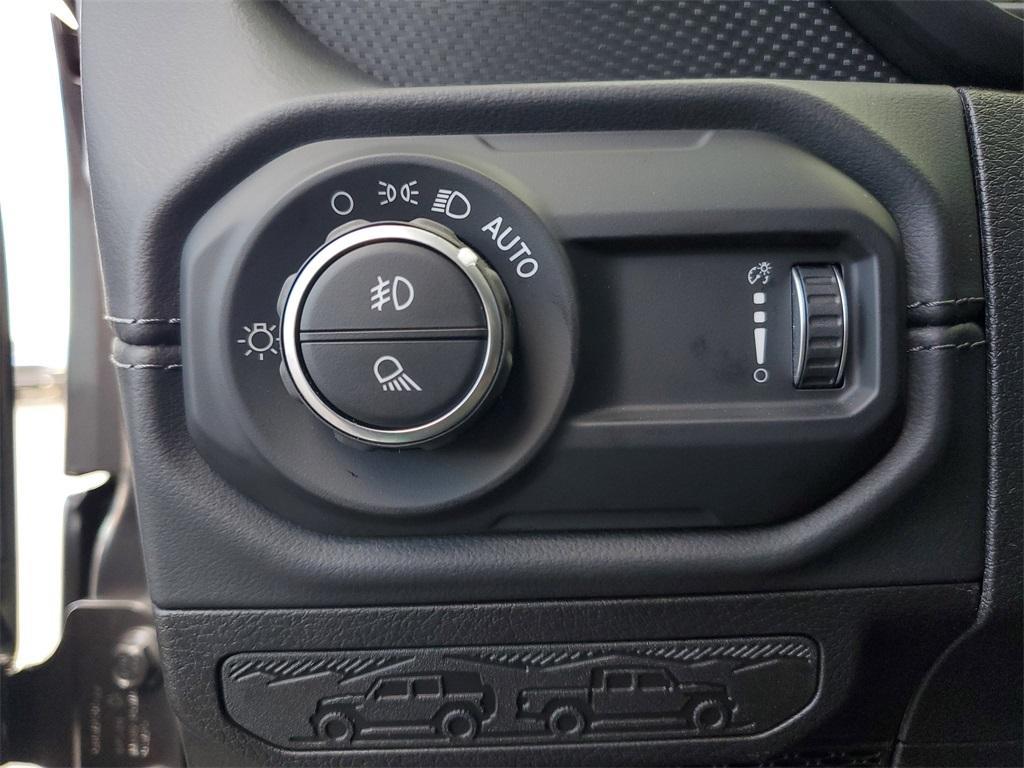 new 2026 Jeep Gladiator car, priced at $62,281