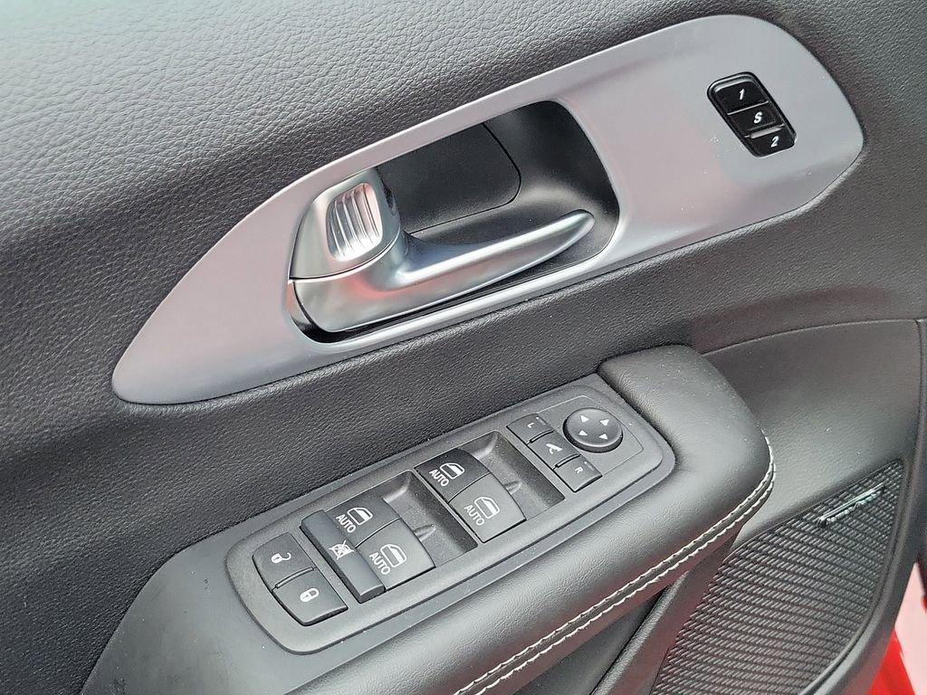 new 2026 Chrysler Pacifica car, priced at $53,611