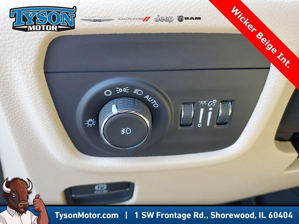 new 2025 Jeep Grand Cherokee car, priced at $44,463