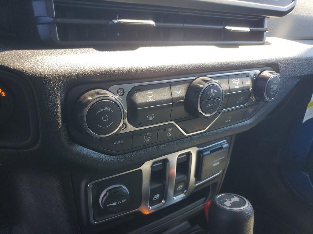 new 2026 Jeep Wrangler car, priced at $44,666
