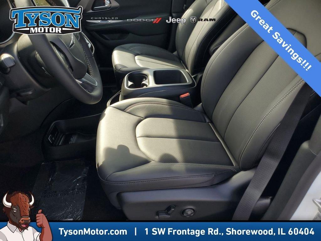 new 2026 Chrysler Pacifica car, priced at $41,943