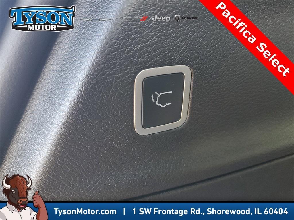 new 2026 Chrysler Pacifica car, priced at $45,017