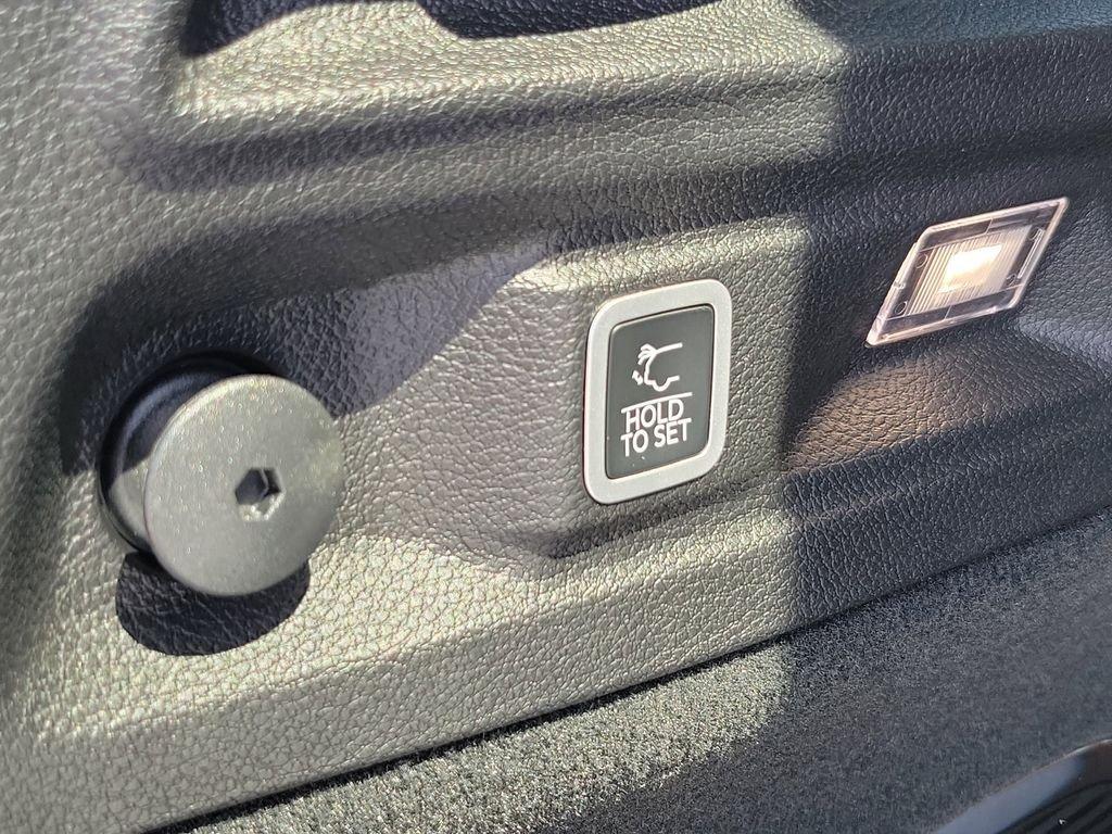 new 2026 Jeep Grand Cherokee L car, priced at $62,924