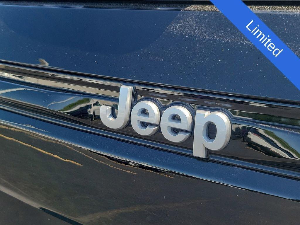 used 2025 Jeep Grand Cherokee car, priced at $40,899