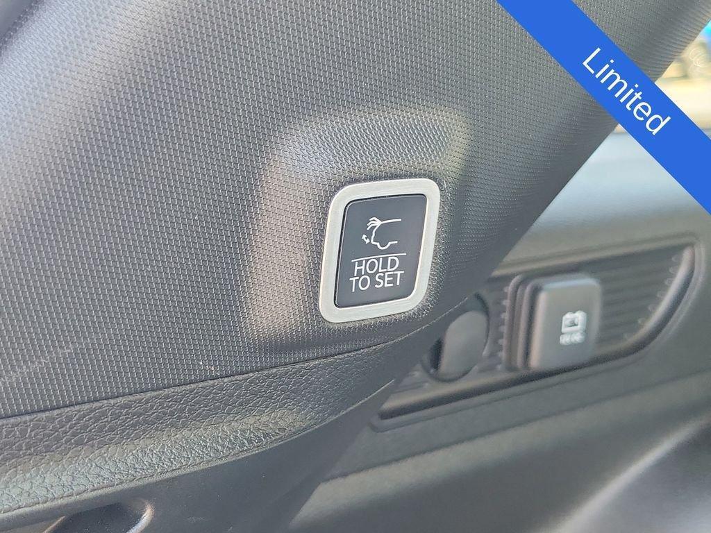 used 2025 Jeep Grand Cherokee car, priced at $40,899