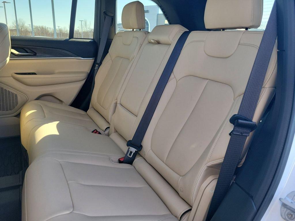 used 2025 Jeep Grand Cherokee car, priced at $41,319