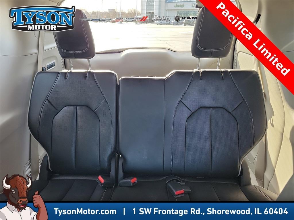 used 2023 Chrysler Pacifica car, priced at $34,777
