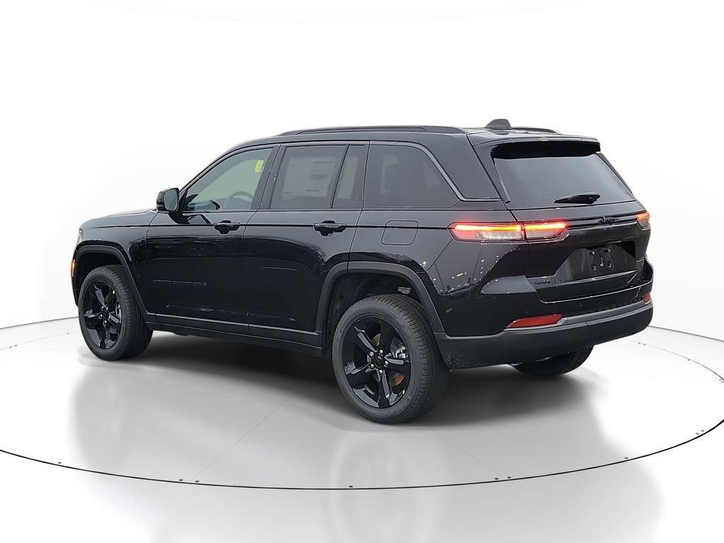 new 2026 Jeep Grand Cherokee car, priced at $44,039