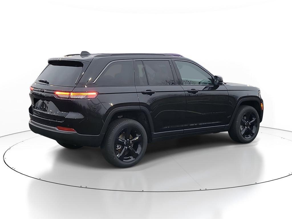 new 2026 Jeep Grand Cherokee car, priced at $44,039