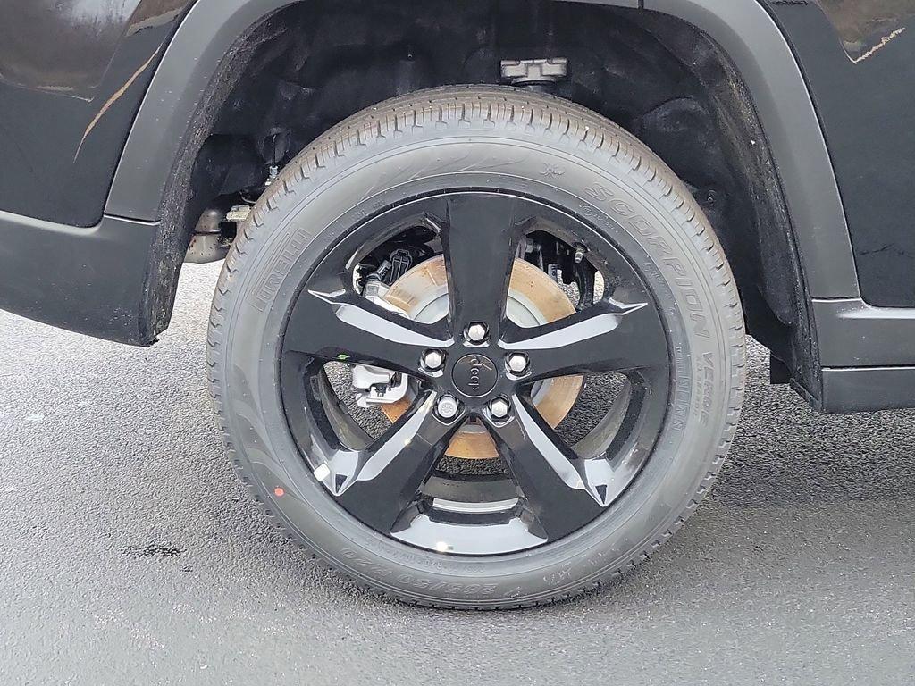 new 2026 Jeep Grand Cherokee car, priced at $44,039