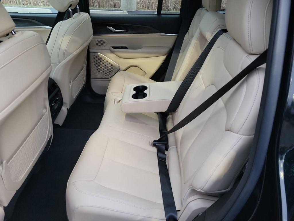 new 2026 Jeep Grand Cherokee car, priced at $44,039