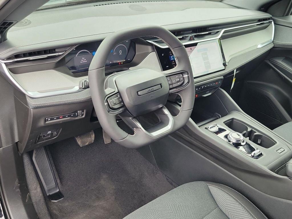 new 2026 Jeep Cherokee car, priced at $38,510