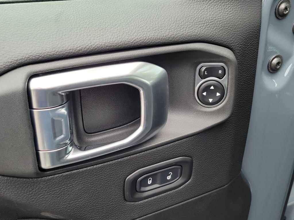 new 2026 Jeep Gladiator car, priced at $47,471