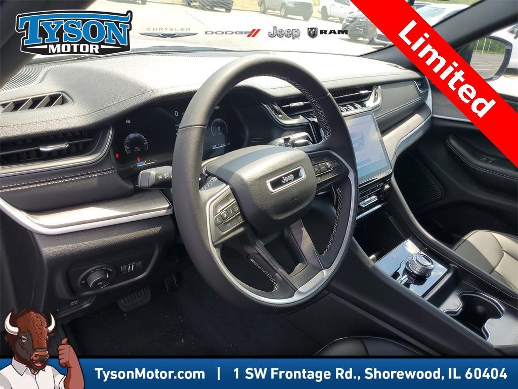 new 2025 Jeep Grand Cherokee car, priced at $41,736