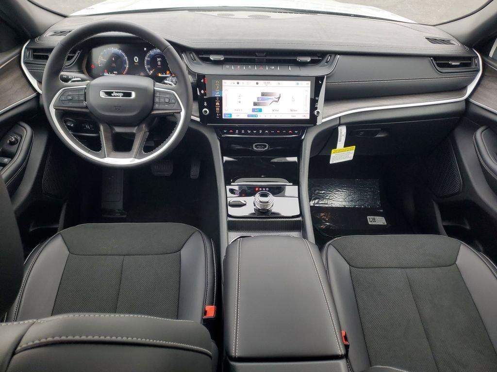 new 2026 Jeep Grand Cherokee car, priced at $44,283