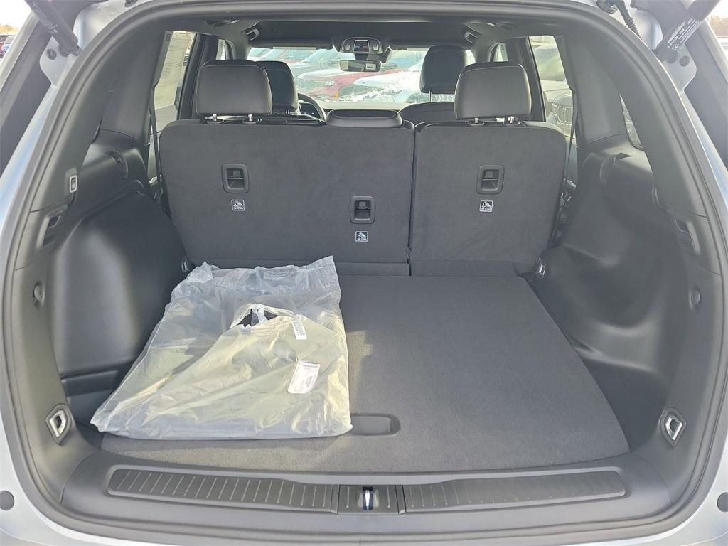 new 2026 Jeep Grand Cherokee car, priced at $48,025