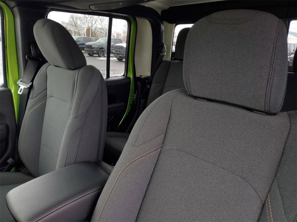 new 2026 Jeep Gladiator car, priced at $53,455