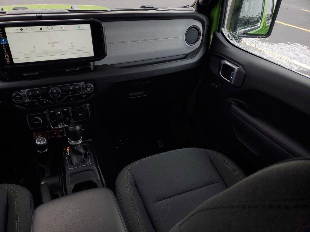 new 2026 Jeep Gladiator car, priced at $45,775