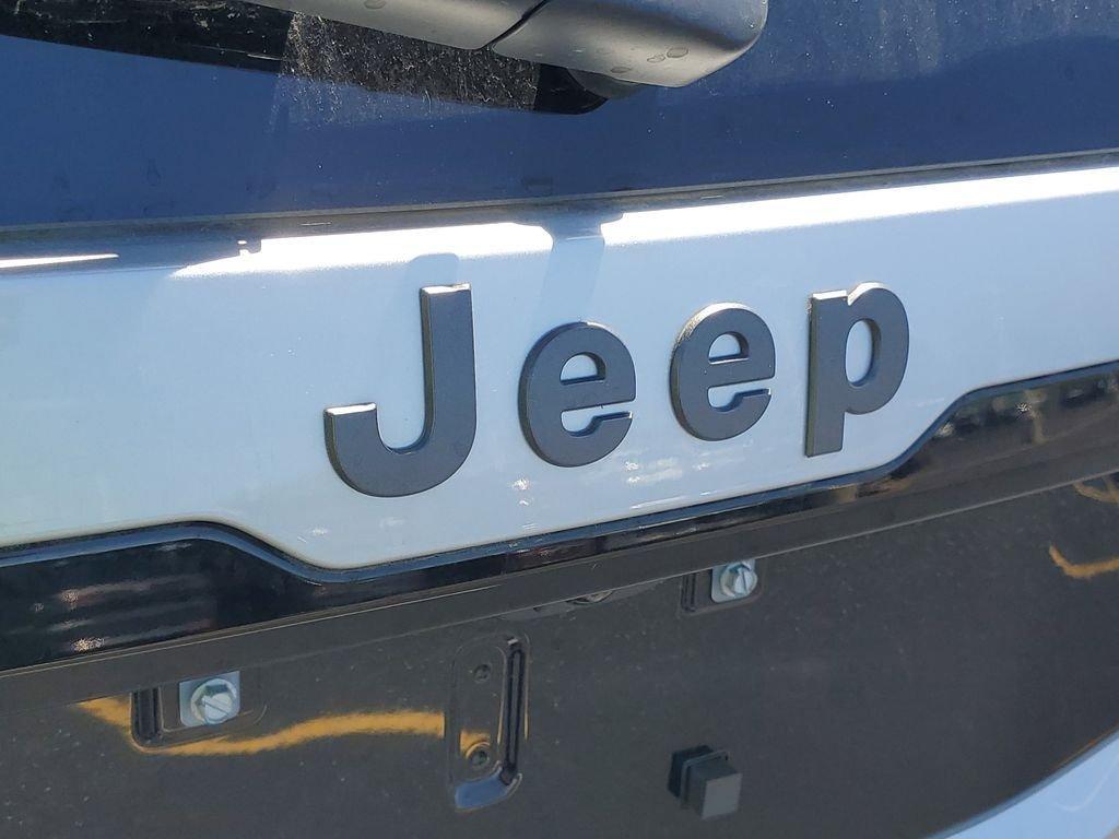 new 2026 Jeep Cherokee car, priced at $46,401
