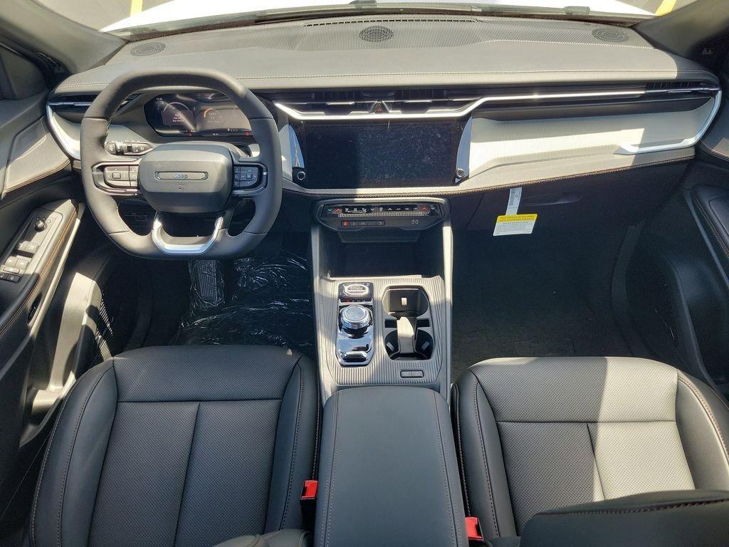 new 2026 Jeep Cherokee car, priced at $41,398